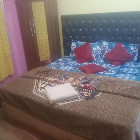 מנאלי Hotel Antarctica &Pine N Dine Blues Cafe מראה חיצוני תמונה